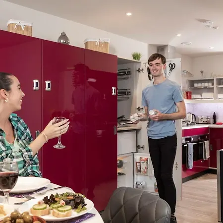 Apartment Brotherton House In