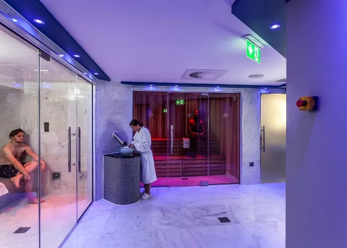 Brotherton House In Leeds (West Yorkshire)