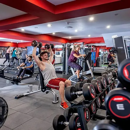 Brotherton House In * Leeds (West Yorkshire)